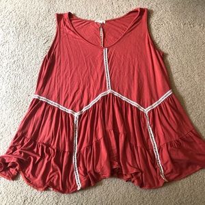 Loose fit  Sleeveless top